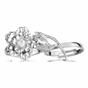 Elle's Silvertone Two Finger Flower Ring