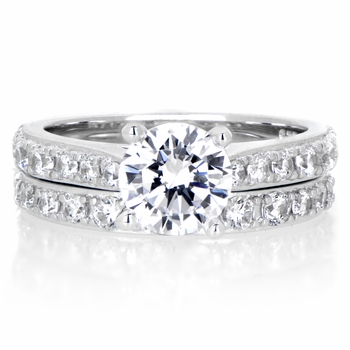 Leah's .8 ct Round Cut CZ Wedding Ring Set
