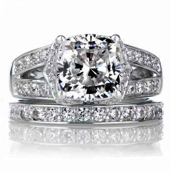 Marinel's Wedding Ring Set - Cushion Cut CZ